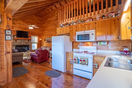 Hog Heaven - Kitchen looking to Living Area