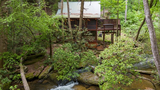 Tuckaway Cave - View of Cabin (5)