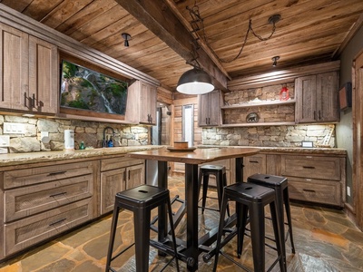 River Joy Lodge- Lower Level Wet Bar Area