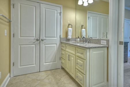 Jump Right In- Master bathroom suit with vanity sink and mirror
