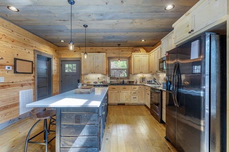 Rustic Elegance - Fully Equipped Kitchen