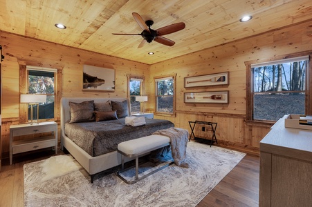 Eagle Ridge - Entry Level Guest King Bedroom