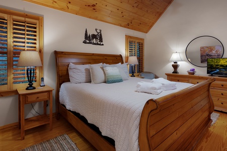 Cartacay River Retreat - King Primary Suite