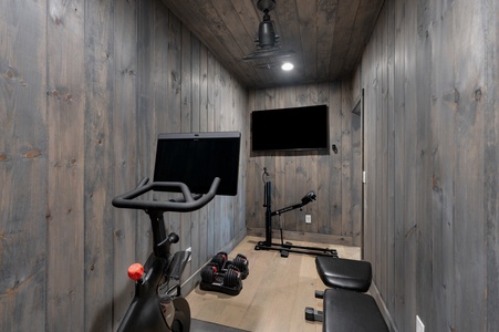 Vacay Chalet - Lower Level Exercise Room