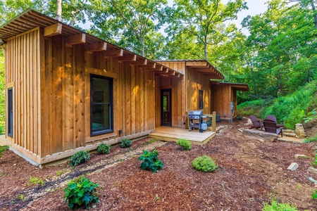 Sugar Shack - Back of Cabin Seating area