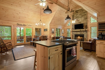 BeauJax Cabin - Entry Level Open Floor Plan