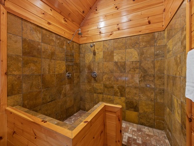 Medley Sunset Cove - Entry Level Primary King Bedroom's Private Bathroom Shower