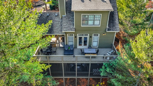 Bear Pause Cottage - Deck Seating