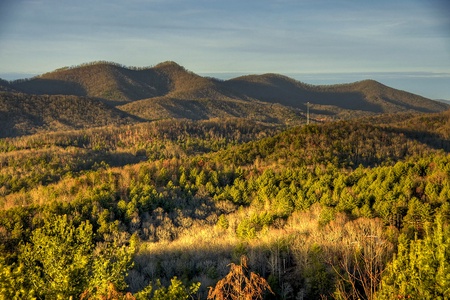 Bearcat Lodge- Long range mountain views