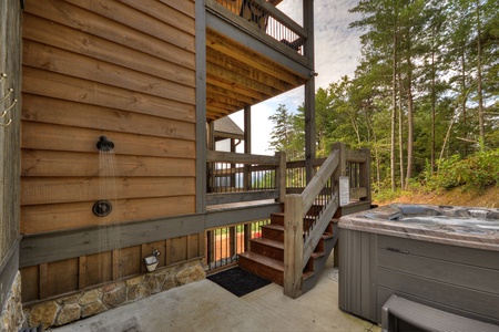 3 Peaks-  Hot Tub And Outdoor Shower