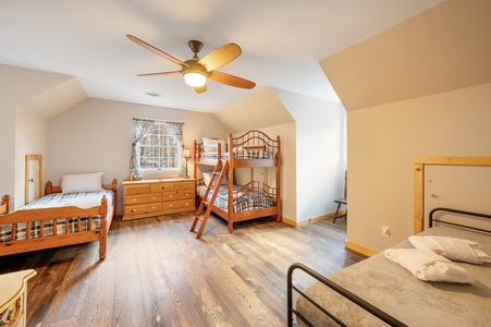 Just-in-Tyme - Upper Level Bunk Bedroom