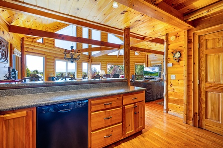 Panoramic Paradise: Kitchen