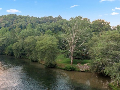 The River House - Toccoa River and Hothouse Creek Cabin Rental