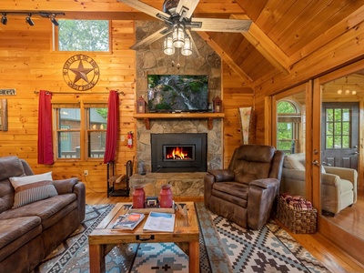 Sunrise on the Ridge - Living Room