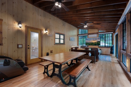 Goose Island Retreat - Main Level Family Room