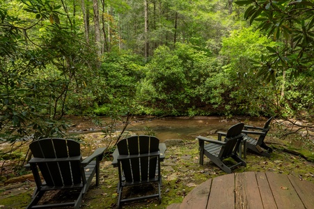 Paradise Found - Firepit on The Banks of Fightingtown Creek