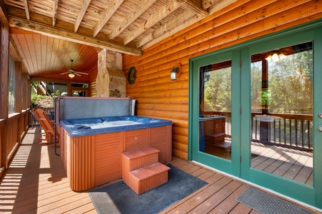 Escape to Dreamcatcher - Entry Level Hot Tub