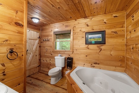 A Creek Runs Thru It - Entry Level Primary King Suite