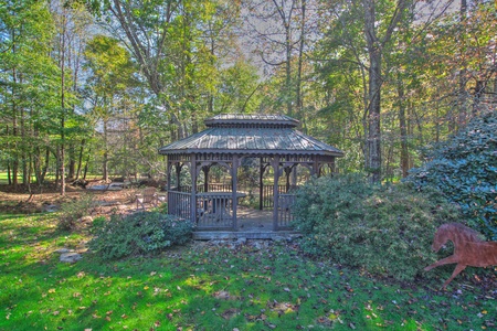 Stanley Creek Lodge - Gazebo