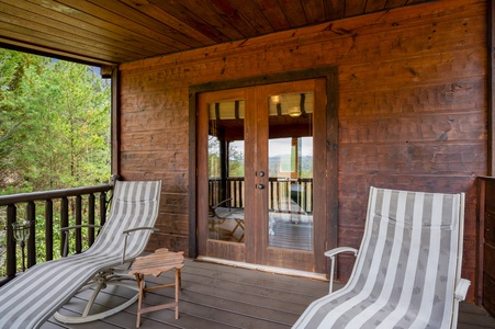 Golden Getaway: Upper Level Primary King Bedroom's Balcony