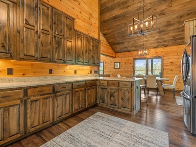 The Bird's Nest - Kitchen