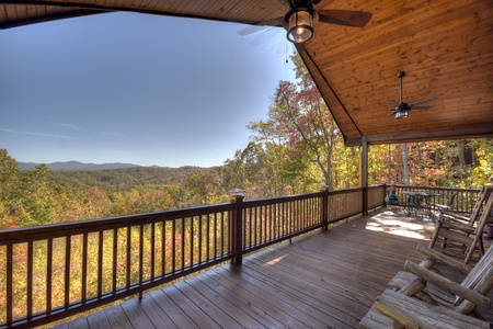 Eagles View - Upper Deck with Long Range Views