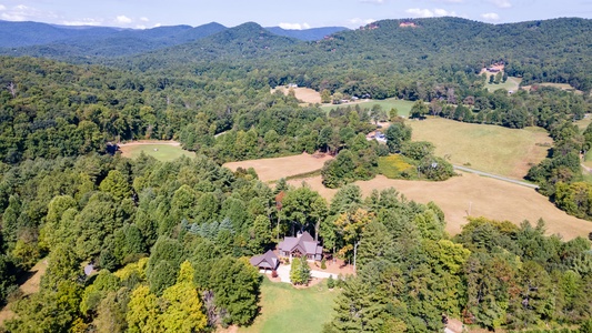 Copperline Lodge - Aerial Views of Cabin