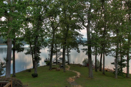 Blue Ridge Lake Retreat - Path to Lake Blue Ridge