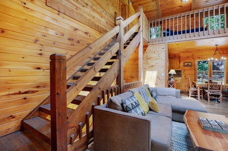 Cherry Goose Lodge -Upper Level Staircase