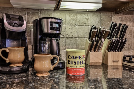 Elk Horn - Kitchen with Coffee Station