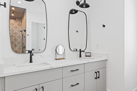 Deer Crossing - Entry Level King Suite Double Vanity