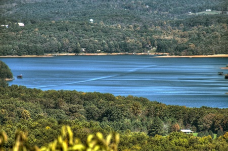 Ridgetop Pointaview- Lake views