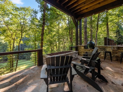 River Joy Lodge- Lower Level Covered Seating Area