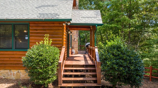 Choctaw Ridge - Front Steps