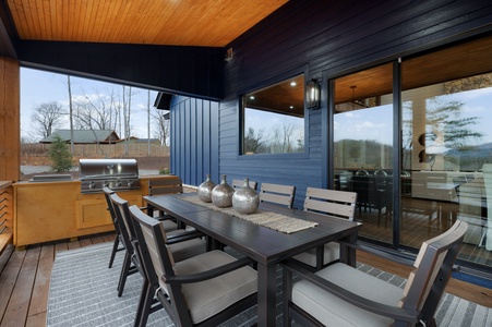 Blue Fox - Entry Level Outdoor Dining and BBQ Area