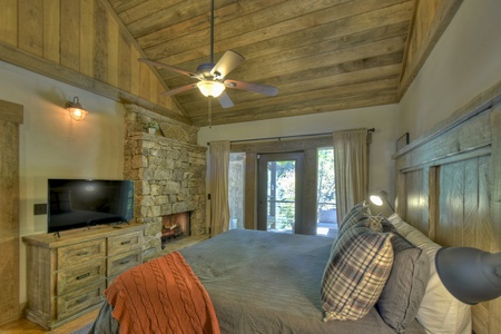 Creekside Bend- Master bedroom