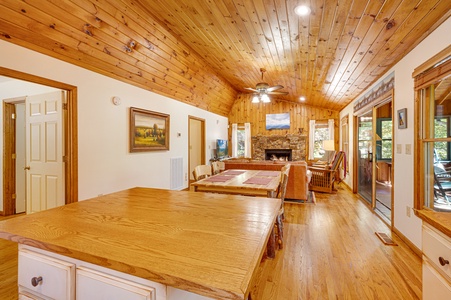 Creekside Getaway: View from Kitchen