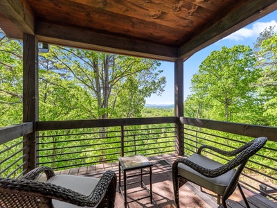 Mountain Breeze - Primary Suite Private Balcony