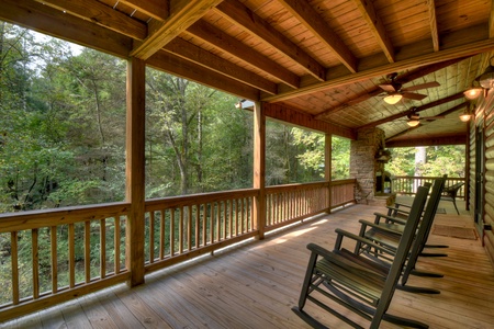 Stoney Creek Retreat - Deck