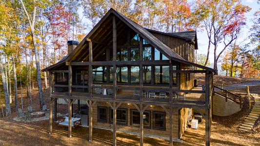 Eagle Ridge - Back of Cabin