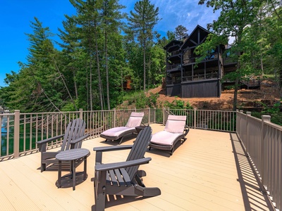 Misty Trail Lakehouse - Sundeck