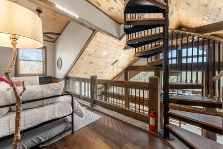 Big Top of Blue Ridge: Ridge Loft