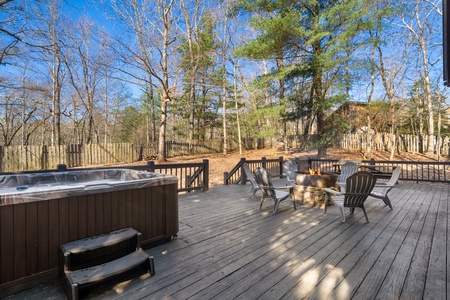 Lake Ridge - Back Deck Firepit