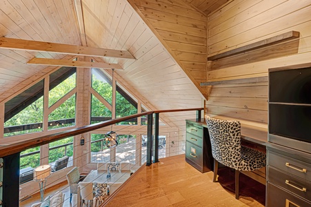 Kricket's Overlook- Loft area with a work station desk, and chair