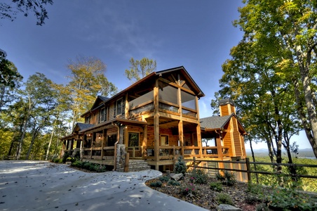 The Vue Over Blue Ridge Side perspective of the cabin