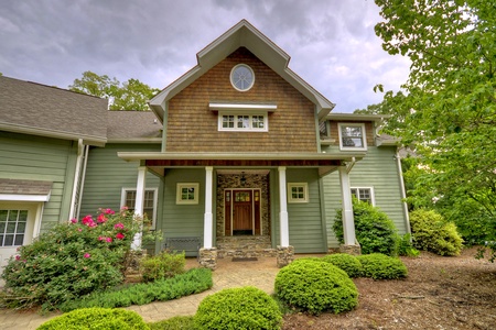 Blue Ridge Lake Retreat - Front Entrance