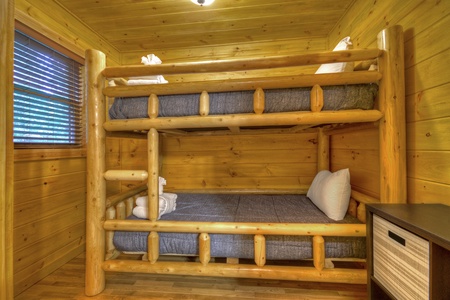 Hogback Haven- Entry Level Bunkroom