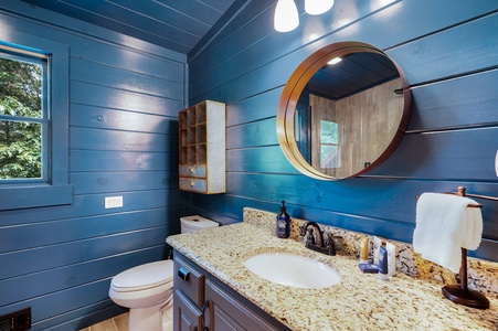 Bentley's Retreat - Loft's Bathroom