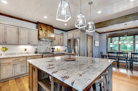 Daybreak Ridge - Kitchen Island