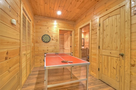 Stoney Creek Retreat - Lower Level Game Room